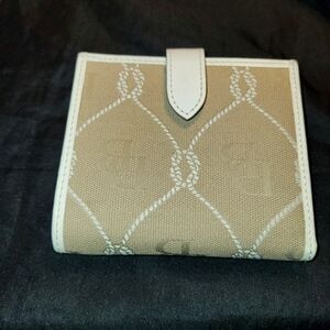 Dooney & Bourke Nautical Rope Design Bill Fold